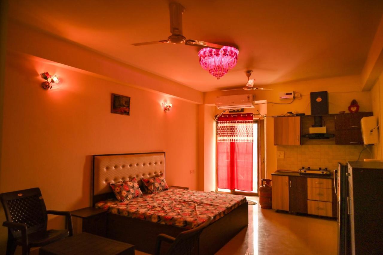 Hare Krishna Home Stay Vrindāvan Exterior photo